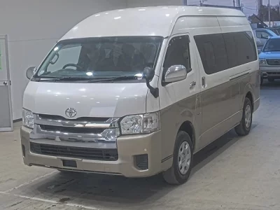 Toyota HIACE  с аукциона в Японии