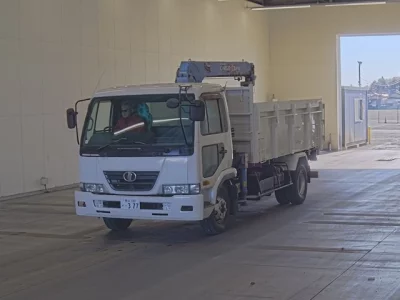 Nissan TRUCK  с аукциона в Японии