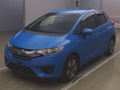 Honda FIT  с аукциона в Японии