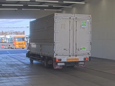 Isuzu FORWARD  с аукциона в Японии