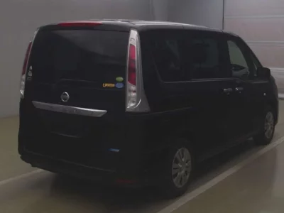 Nissan SERENA  с аукциона в Японии