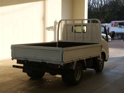 Hino DUTRO  с аукциона в Японии