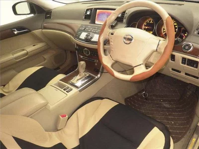 Nissan FUGA  с аукциона в Японии