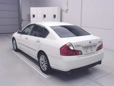 Nissan FUGA  с аукциона в Японии