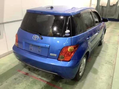Toyota IST