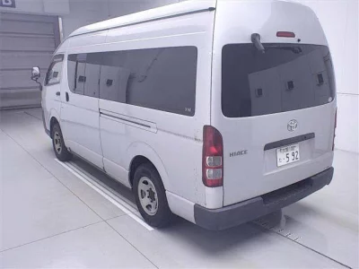 Toyota HIACE VAN  с аукциона в Японии