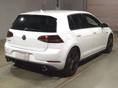 Volkswagen GOLF  с аукциона в Японии