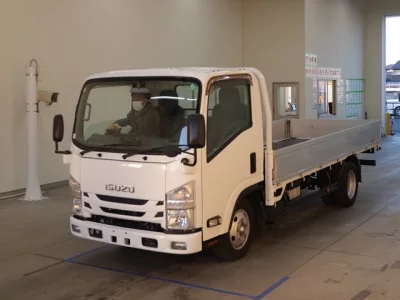 Isuzu ELF  с аукциона в Японии