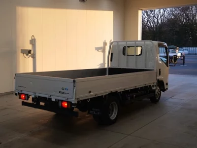 Isuzu ELF  с аукциона в Японии