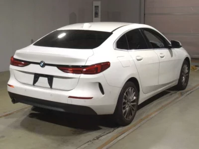 BMW 2-Series  с аукциона в Японии