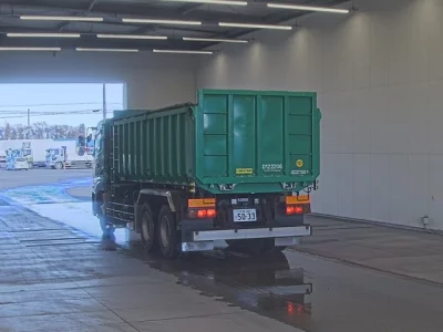 Nissan QUON  с аукциона в Японии