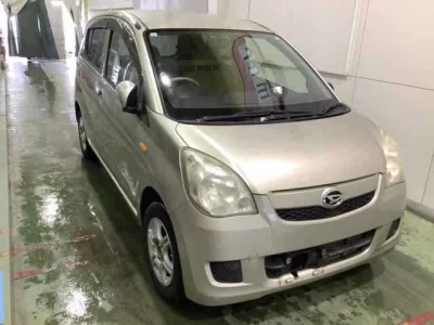 Daihatsu MIRA  с аукциона в Японии
