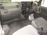 Toyota PIXIS VAN лот № 70224 оценка R  с аукциона в Японии 3