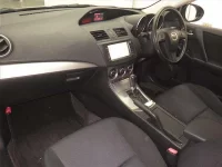 Mazda AXELA лот № 70231 оценка 3.5  с аукциона в Японии 3