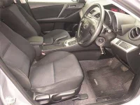 Mazda AXELA лот № 70231 оценка 3.5  с аукциона в Японии 4