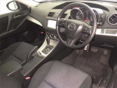 Mazda AXELA  с аукциона в Японии