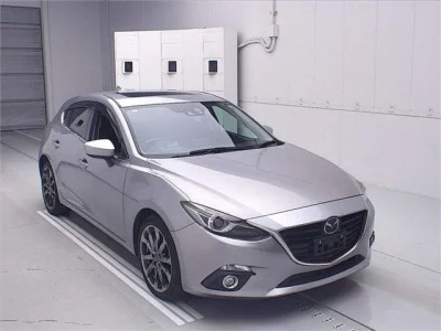 Mazda AXELA  с аукциона в Японии