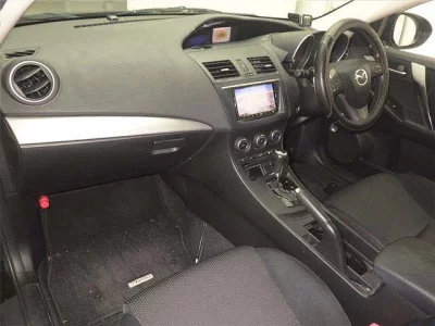 Mazda AXELA  с аукциона в Японии