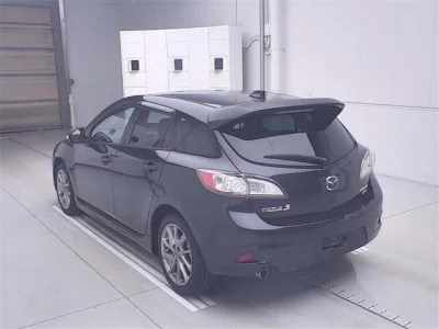 Mazda AXELA  с аукциона в Японии