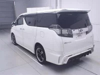 Toyota VELLFIRE лот № 8623 оценка 4  с аукциона в Японии 1