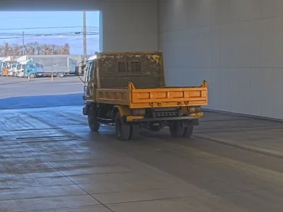 Isuzu FORWARD  с аукциона в Японии