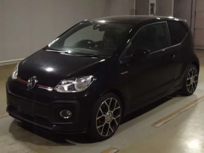 Volkswagen UP  с аукциона в Японии