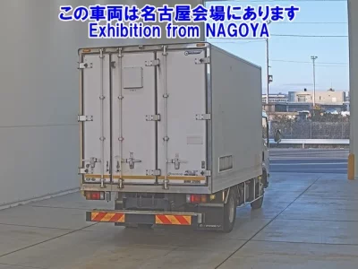 Isuzu ELF  с аукциона в Японии