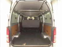 Toyota HIACE VAN лот № 70280 оценка 3.5  с аукциона в Японии 6