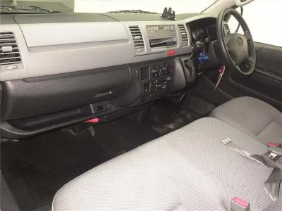 Toyota HIACE VAN  с аукциона в Японии