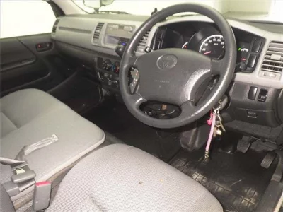 Toyota HIACE VAN  с аукциона в Японии