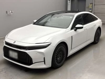 Toyota CROWN  с аукциона в Японии