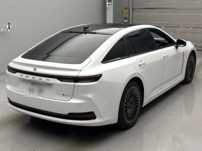 Toyota CROWN  с аукциона в Японии