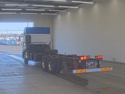 Nissan QUON  с аукциона в Японии