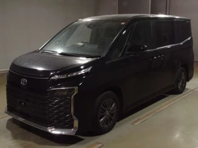 Toyota VOXY  с аукциона в Японии