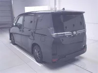 Toyota VOXY лот № 70322 оценка R  с аукциона в Японии 1