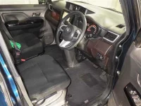 Toyota ROOMY лот № 7051 оценка 3.5  с аукциона в Японии 2