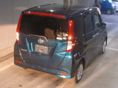 Toyota ROOMY  с аукциона в Японии