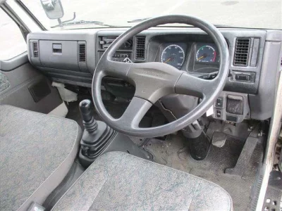 Mazda TITAN  с аукциона в Японии