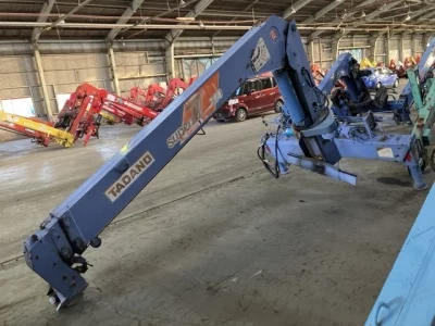 TADANO CRANE