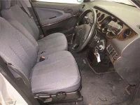 Daihatsu YRV лот № 70399 оценка 3  с аукциона в Японии 4