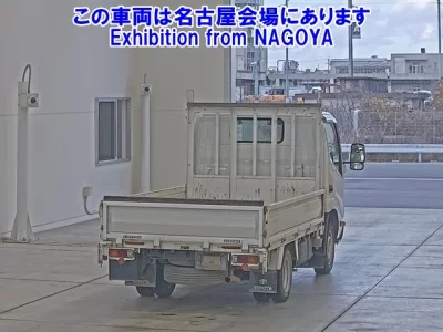 Toyota DYNA  с аукциона в Японии