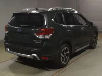 Subaru FORESTER лот № 2104 оценка 4  с аукциона в Японии 1