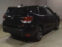 Subaru FORESTER лот № 2105 оценка 4  с аукциона в Японии 1