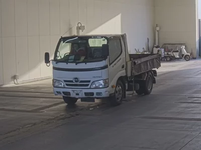 Hino DUTRO  с аукциона в Японии