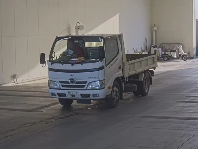 Hino DUTRO  с аукциона в Японии
