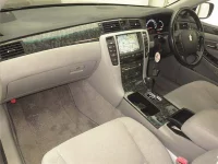 Toyota CROWN лот № 70440 оценка 3.5  с аукциона в Японии 3