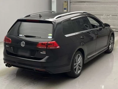 Volkswagen GOLF VARIANT  с аукциона в Японии