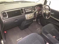 Honda STEP WAGON лот № 70472 оценка 4  с аукциона в Японии 3