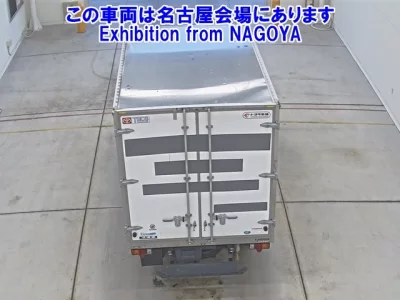 Toyota DYNA  с аукциона в Японии