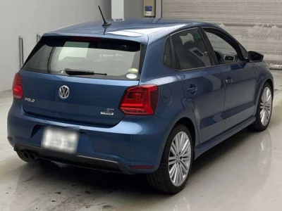 Volkswagen POLO  с аукциона в Японии